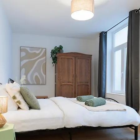 Habitación en casa particular Spacieux En Centre-ville
